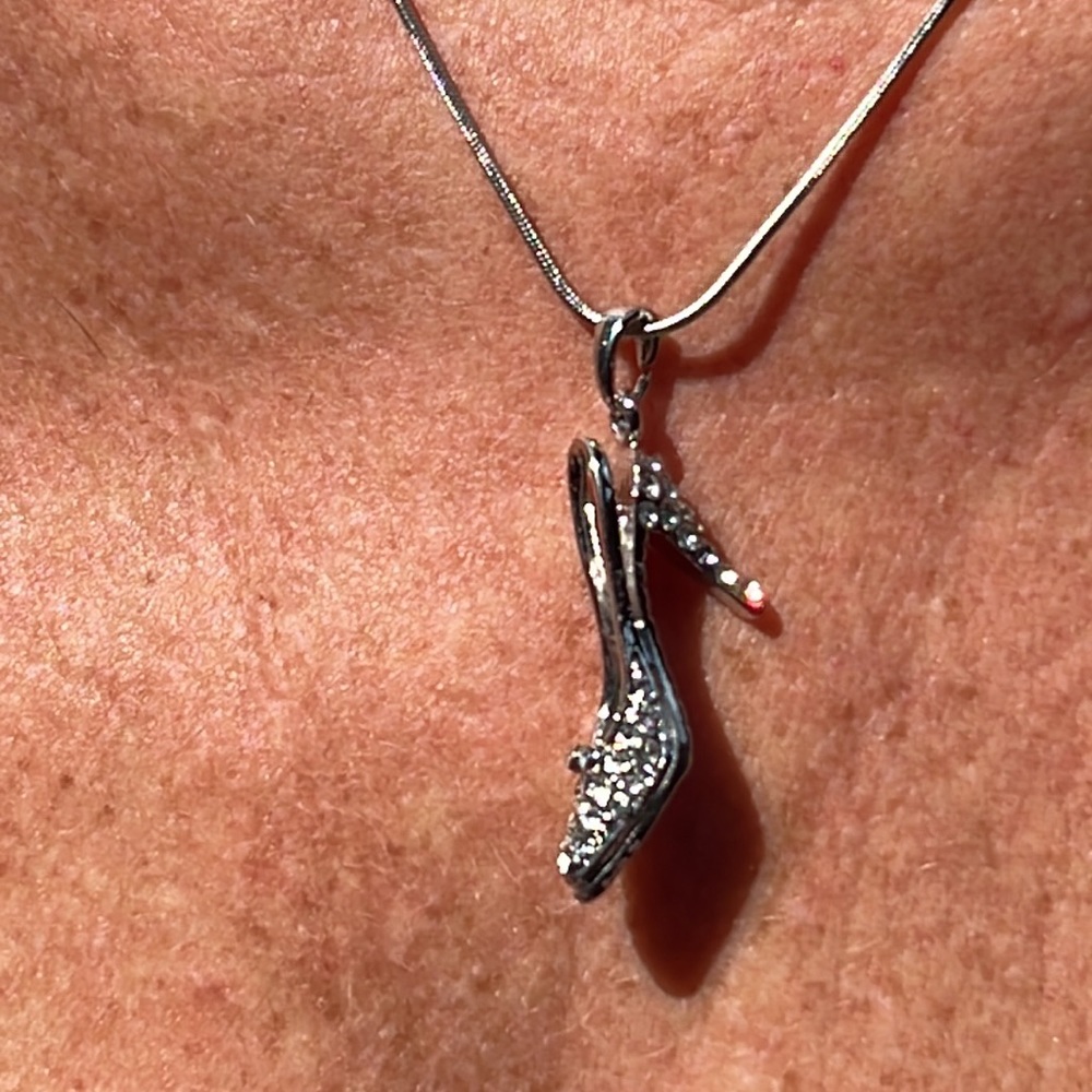 New High Heel Clear Crystal Shoe on 16”chain. Great gift for all shoe lovers.